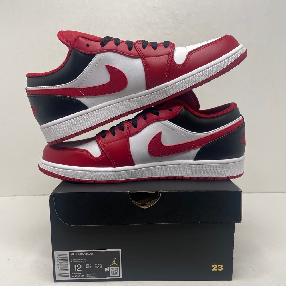 Nike Air Jordan 1 Retro Low “Bulls” 2022 - Picture 3 of 4